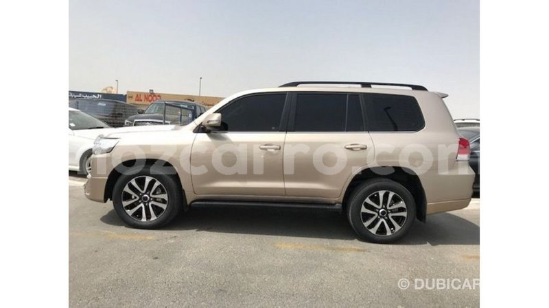 Big with watermark toyota land cruiser cabo delgado import dubai 7256