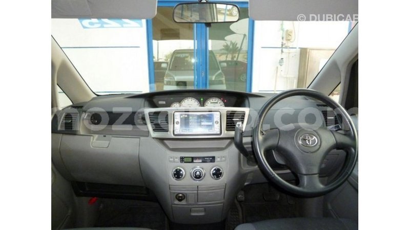 Big with watermark toyota voxy cabo delgado import dubai 7261