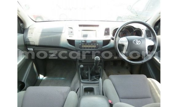 Comprar Importar Toyota Hilux Preto Carro em Import - Dubai em Cabo Delgado Comprar Importar Toyota Hilux Preto Carro em Import - Dubai em Cabo Delgado