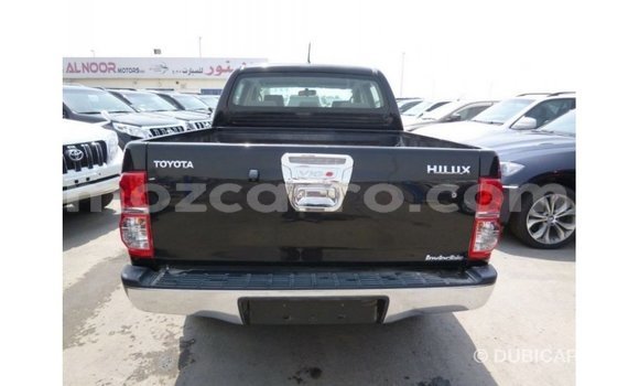 Comprar Importar Toyota Hilux Preto Carro em Import - Dubai em Cabo Delgado Comprar Importar Toyota Hilux Preto Carro em Import - Dubai em Cabo Delgado
