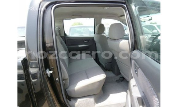 Comprar Importar Toyota Hilux Preto Carro em Import - Dubai em Cabo Delgado Comprar Importar Toyota Hilux Preto Carro em Import - Dubai em Cabo Delgado