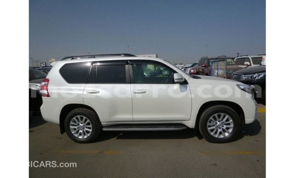 Comprar Importar Toyota Prado Branco Carro em Import - Dubai em Cabo Delgado Comprar Importar Toyota Prado Branco Carro em Import - Dubai em Cabo Delgado