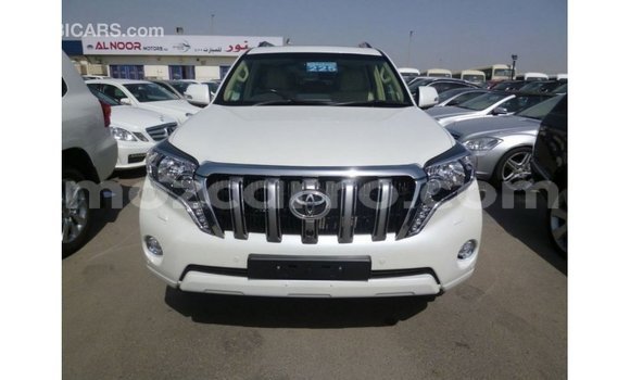 Nunua Imported Toyota Prado Nyeupe Gari ndani ya Import - Dubai nchini Cabo Delgado Nunua Imported Toyota Prado Nyeupe Gari ndani ya Import - Dubai nchini Cabo Delgado