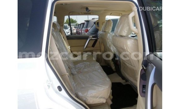 Nunua Imported Toyota Prado Nyeupe Gari ndani ya Import - Dubai nchini Cabo Delgado Nunua Imported Toyota Prado Nyeupe Gari ndani ya Import - Dubai nchini Cabo Delgado