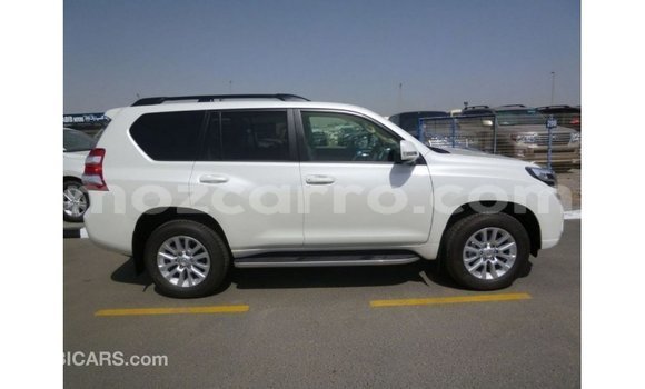 Nunua Imported Toyota Prado Nyeupe Gari ndani ya Import - Dubai nchini Cabo Delgado Nunua Imported Toyota Prado Nyeupe Gari ndani ya Import - Dubai nchini Cabo Delgado