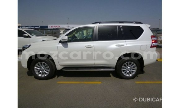 Nunua Imported Toyota Prado Nyeupe Gari ndani ya Import - Dubai nchini Cabo Delgado Nunua Imported Toyota Prado Nyeupe Gari ndani ya Import - Dubai nchini Cabo Delgado