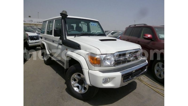 Big with watermark toyota land cruiser cabo delgado import dubai 7273