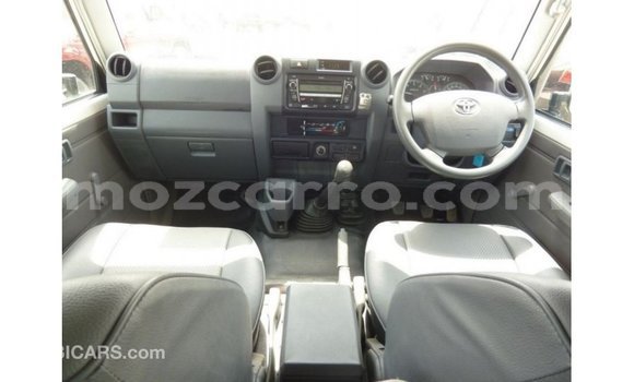Buy Import Toyota Land Cruiser White Car in Import - Dubai in Cabo Delgado Buy Import Toyota Land Cruiser White Car in Import - Dubai in Cabo Delgado