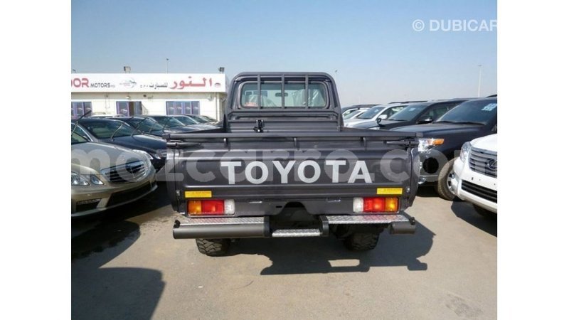 Big with watermark toyota land cruiser cabo delgado import dubai 7281