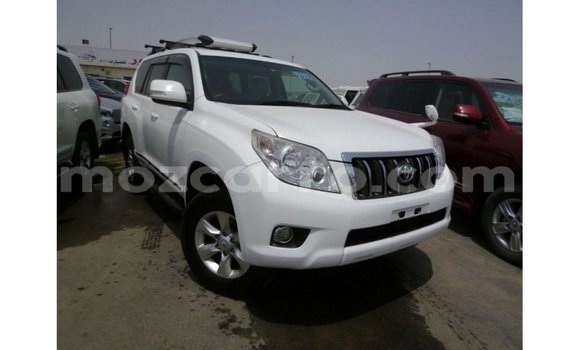 Nunua Imported Toyota Prado Nyeupe Gari ndani ya Import - Dubai nchini Cabo Delgado Nunua Imported Toyota Prado Nyeupe Gari ndani ya Import - Dubai nchini Cabo Delgado
