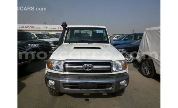 Buy Import Toyota Land Cruiser White Car in Import - Dubai in Cabo Delgado Buy Import Toyota Land Cruiser White Car in Import - Dubai in Cabo Delgado