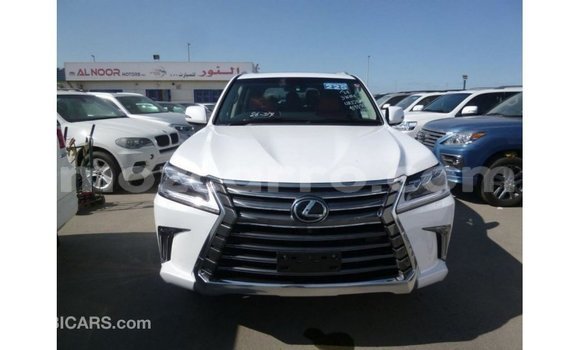Nunua Imported Lexus LX Nyeupe Gari ndani ya Import - Dubai nchini Cabo Delgado Nunua Imported Lexus LX Nyeupe Gari ndani ya Import - Dubai nchini Cabo Delgado