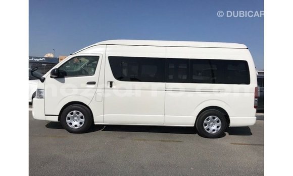 Nunua Imported Toyota Hiace Nyeupe Gari ndani ya Import - Dubai nchini Cabo Delgado Nunua Imported Toyota Hiace Nyeupe Gari ndani ya Import - Dubai nchini Cabo Delgado