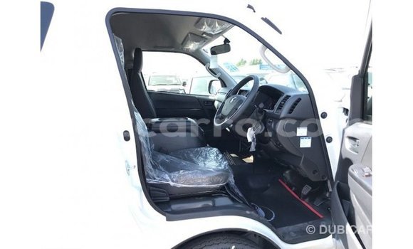 Nunua Imported Toyota Hiace Nyeupe Gari ndani ya Import - Dubai nchini Cabo Delgado Nunua Imported Toyota Hiace Nyeupe Gari ndani ya Import - Dubai nchini Cabo Delgado