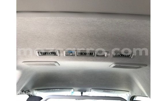 Nunua Imported Toyota Hiace Nyeupe Gari ndani ya Import - Dubai nchini Cabo Delgado Nunua Imported Toyota Hiace Nyeupe Gari ndani ya Import - Dubai nchini Cabo Delgado