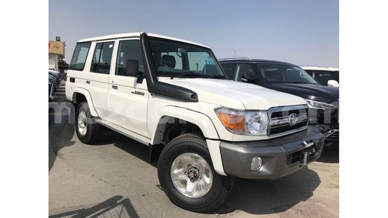 Big with watermark toyota land cruiser cabo delgado import dubai 7319