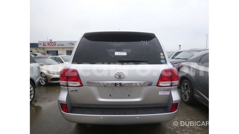 Big with watermark toyota land cruiser cabo delgado import dubai 7326