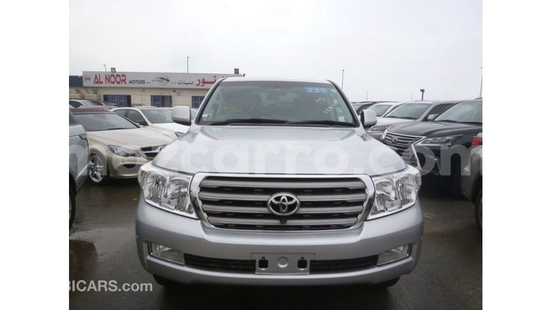 Big with watermark toyota land cruiser cabo delgado import dubai 7326