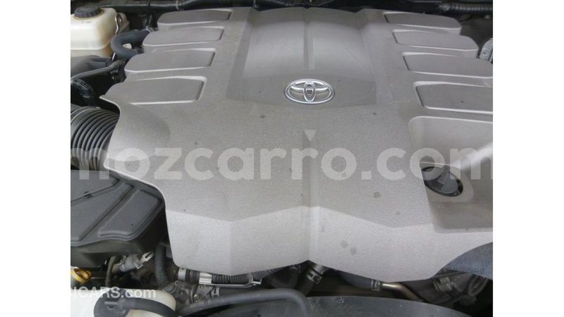 Big with watermark toyota land cruiser cabo delgado import dubai 7326