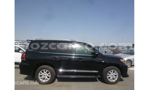 Comprar Importar Toyota Land Cruiser Preto Carro em Import - Dubai em Cabo Delgado Comprar Importar Toyota Land Cruiser Preto Carro em Import - Dubai em Cabo Delgado