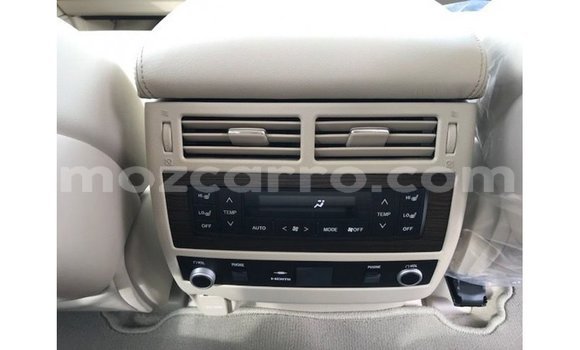 Comprar Importar Toyota Land Cruiser Branco Carro em Import - Dubai em Cabo Delgado Comprar Importar Toyota Land Cruiser Branco Carro em Import - Dubai em Cabo Delgado