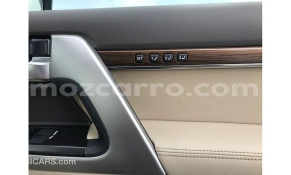 Comprar Importar Toyota Land Cruiser Branco Carro em Import - Dubai em Cabo Delgado Comprar Importar Toyota Land Cruiser Branco Carro em Import - Dubai em Cabo Delgado