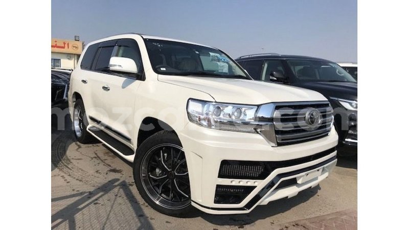 Big with watermark toyota land cruiser cabo delgado import dubai 7329