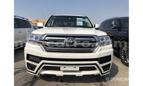 Tenga Imported Toyota Land Cruiser Chena Mota in Import - Dubai in Cabo Delgado Tenga Imported Toyota Land Cruiser Chena Mota in Import - Dubai in Cabo Delgado