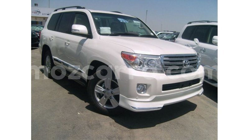 Big with watermark toyota land cruiser cabo delgado import dubai 7330