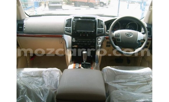 Buy Import Toyota Land Cruiser White Car in Import - Dubai in Cabo Delgado Buy Import Toyota Land Cruiser White Car in Import - Dubai in Cabo Delgado