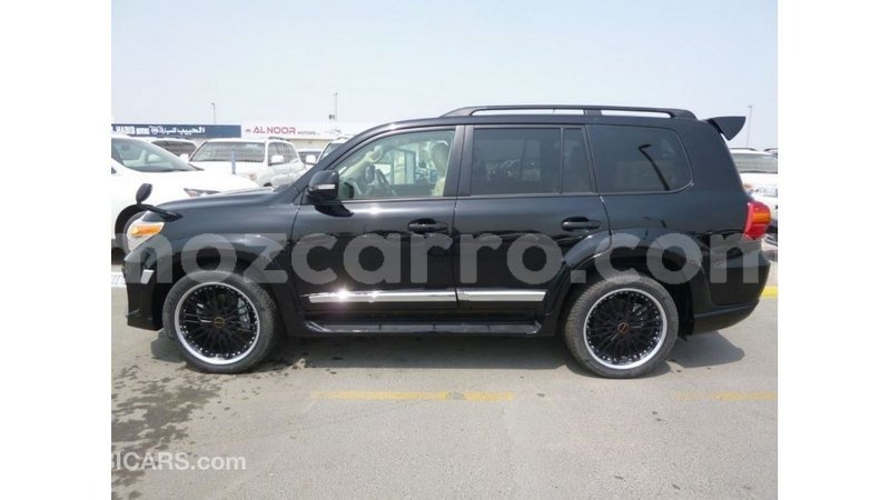 Big with watermark toyota land cruiser cabo delgado import dubai 7337