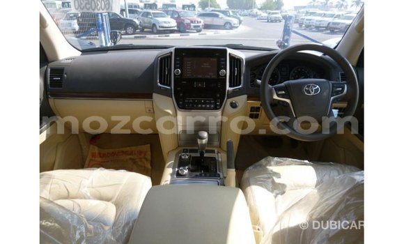 Nunua Imported Toyota Land Cruiser Nyeusi Gari ndani ya Import - Dubai nchini Cabo Delgado Nunua Imported Toyota Land Cruiser Nyeusi Gari ndani ya Import - Dubai nchini Cabo Delgado