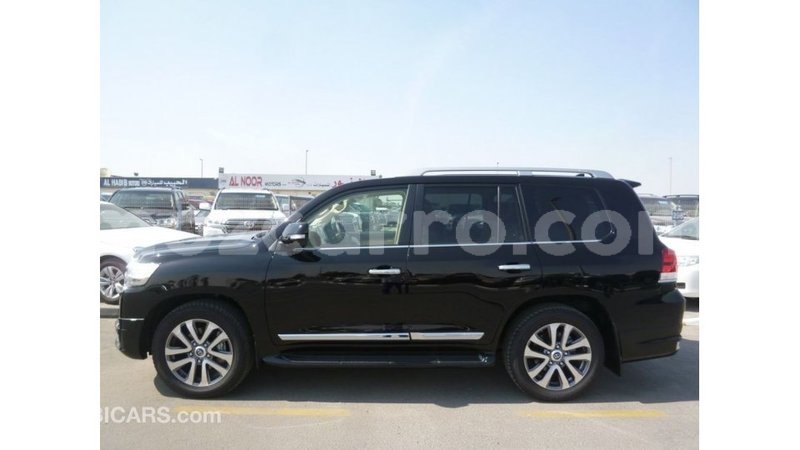 Big with watermark toyota land cruiser cabo delgado import dubai 7339