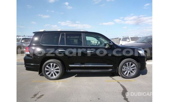 Comprar Importar Toyota Land Cruiser Preto Carro em Import - Dubai em Cabo Delgado Comprar Importar Toyota Land Cruiser Preto Carro em Import - Dubai em Cabo Delgado