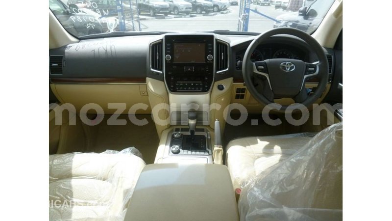 Big with watermark toyota land cruiser cabo delgado import dubai 7343