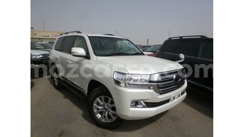 Big with watermark toyota land cruiser cabo delgado import dubai 7344