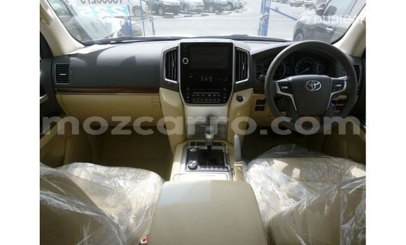 Nunua Imported Toyota Land Cruiser Nyeupe Gari ndani ya Import - Dubai nchini Cabo Delgado Nunua Imported Toyota Land Cruiser Nyeupe Gari ndani ya Import - Dubai nchini Cabo Delgado