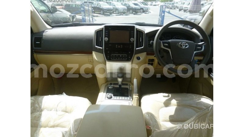 Big with watermark toyota land cruiser cabo delgado import dubai 7345