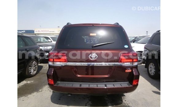 Tenga Imported Toyota Land Cruiser Zvimwe Mota in Import - Dubai in Cabo Delgado Tenga Imported Toyota Land Cruiser Zvimwe Mota in Import - Dubai in Cabo Delgado