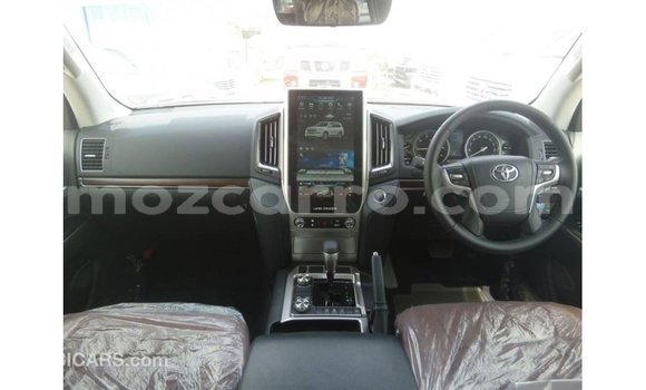 Buy Import Toyota Land Cruiser White Car in Import - Dubai in Cabo Delgado Buy Import Toyota Land Cruiser White Car in Import - Dubai in Cabo Delgado