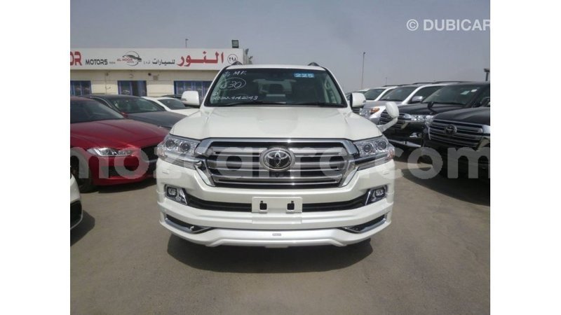 Big with watermark toyota land cruiser cabo delgado import dubai 7347