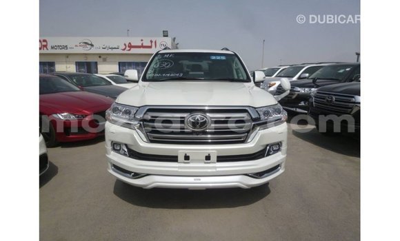 Buy Import Toyota Land Cruiser White Car in Import - Dubai in Cabo Delgado Buy Import Toyota Land Cruiser White Car in Import - Dubai in Cabo Delgado