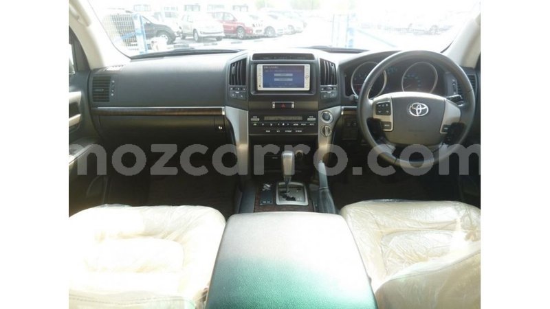 Big with watermark toyota land cruiser cabo delgado import dubai 7348