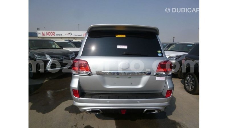 Big with watermark toyota land cruiser cabo delgado import dubai 7348