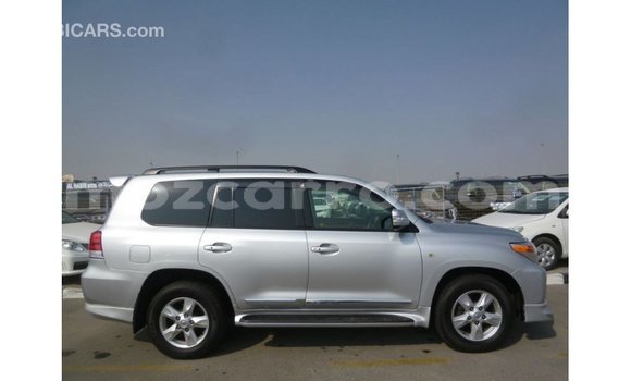Nunua Imported Toyota Land Cruiser Nyingine Gari ndani ya Import - Dubai nchini Cabo Delgado Nunua Imported Toyota Land Cruiser Nyingine Gari ndani ya Import - Dubai nchini Cabo Delgado