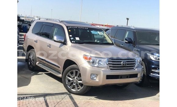 Tenga Imported Toyota Land Cruiser Zvimwe Mota in Import - Dubai in Cabo Delgado Tenga Imported Toyota Land Cruiser Zvimwe Mota in Import - Dubai in Cabo Delgado