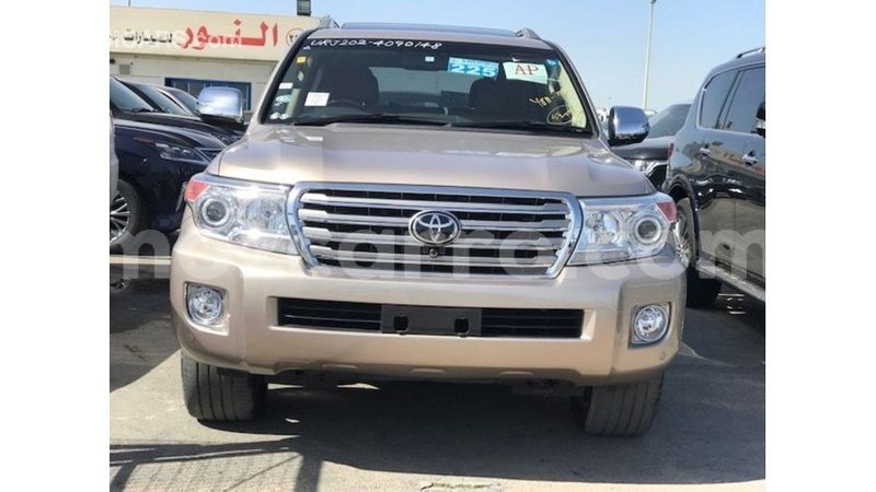Big with watermark toyota land cruiser cabo delgado import dubai 7349