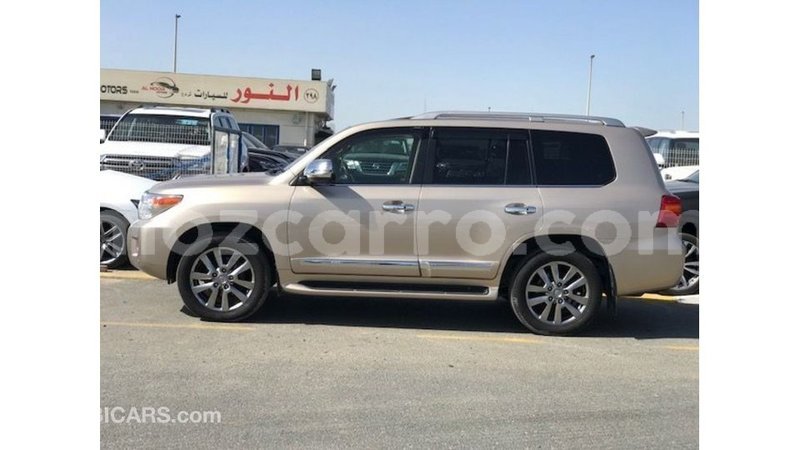 Big with watermark toyota land cruiser cabo delgado import dubai 7349