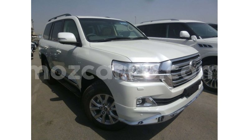 Big with watermark toyota land cruiser cabo delgado import dubai 7350