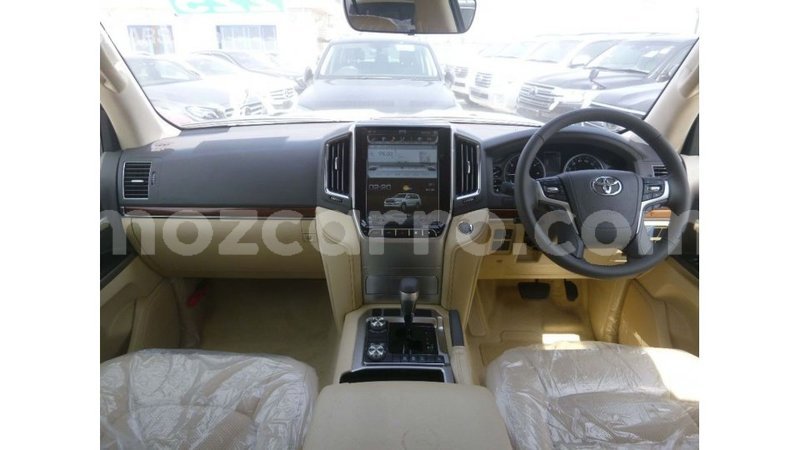 Big with watermark toyota land cruiser cabo delgado import dubai 7350